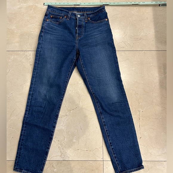 LEVI’S WEDGIE STRAIGHT FIT WOMEN'S JEANS SIZE 26 - Picture 1 of 7